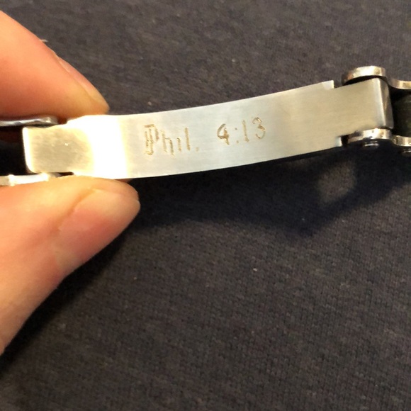 Engraved faux bike chain bracelet - Picture 3 of 3